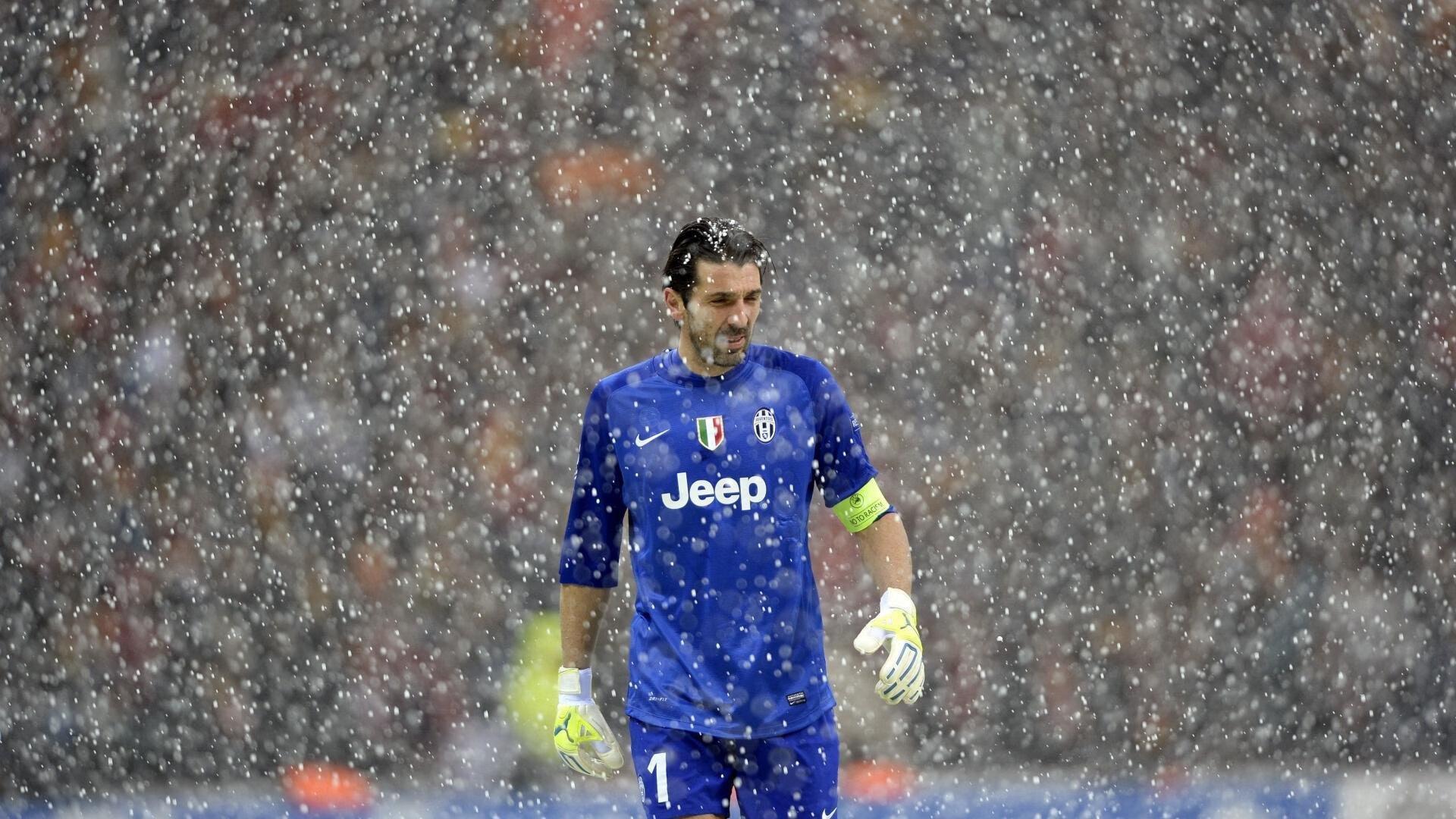 舍甫琴科盛赞新生代米兰，莱奥的才华足以闪耀我的时代