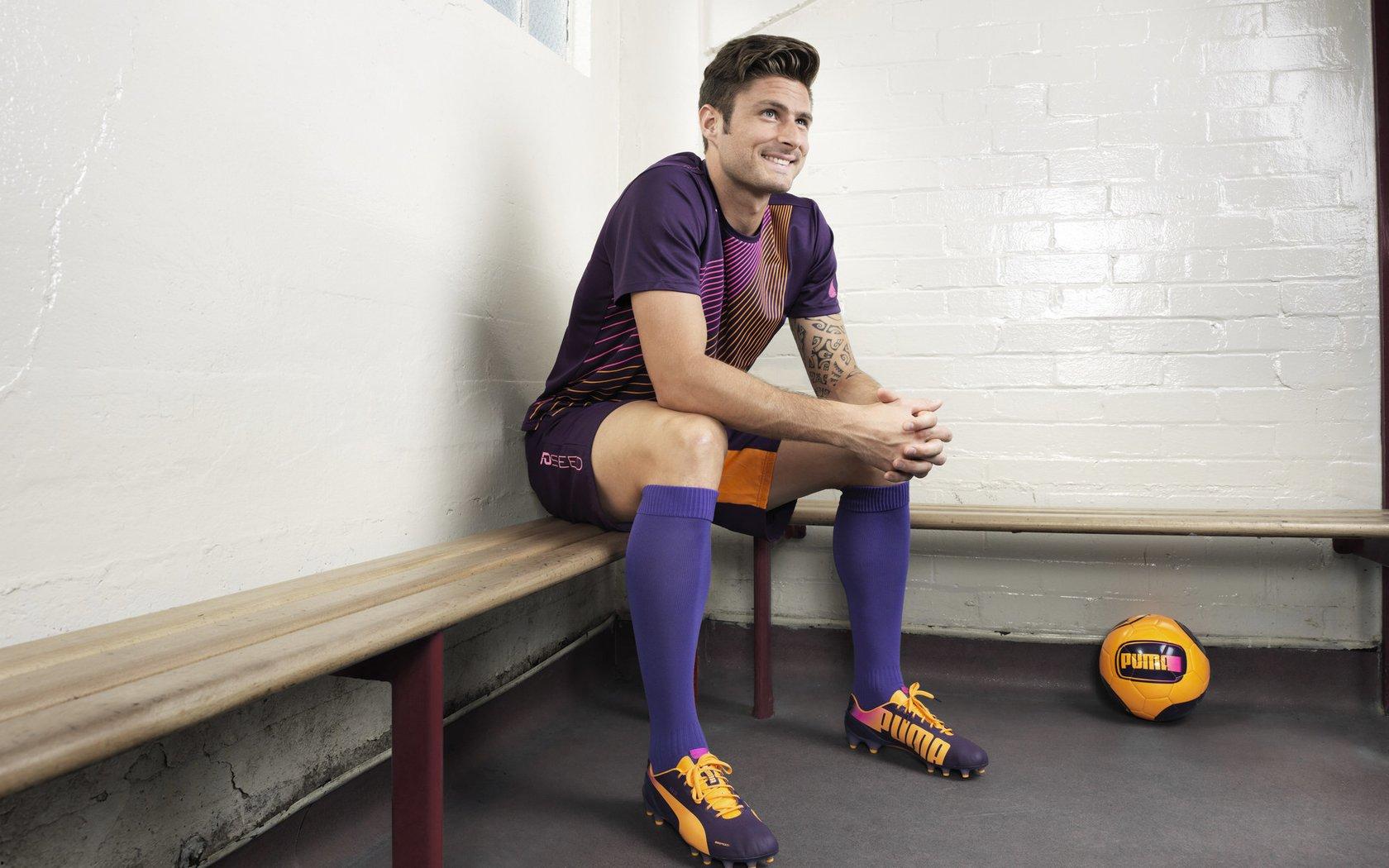 红蓝防线警报，近三季欧冠巴萨开场屡遭闪击，脆弱开局成欧冠征程隐忧